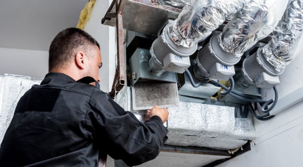 Technicians for AC Repairs